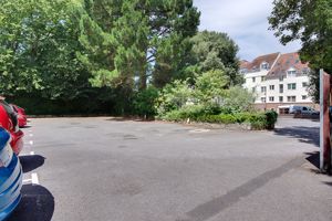 Front External- click for photo gallery